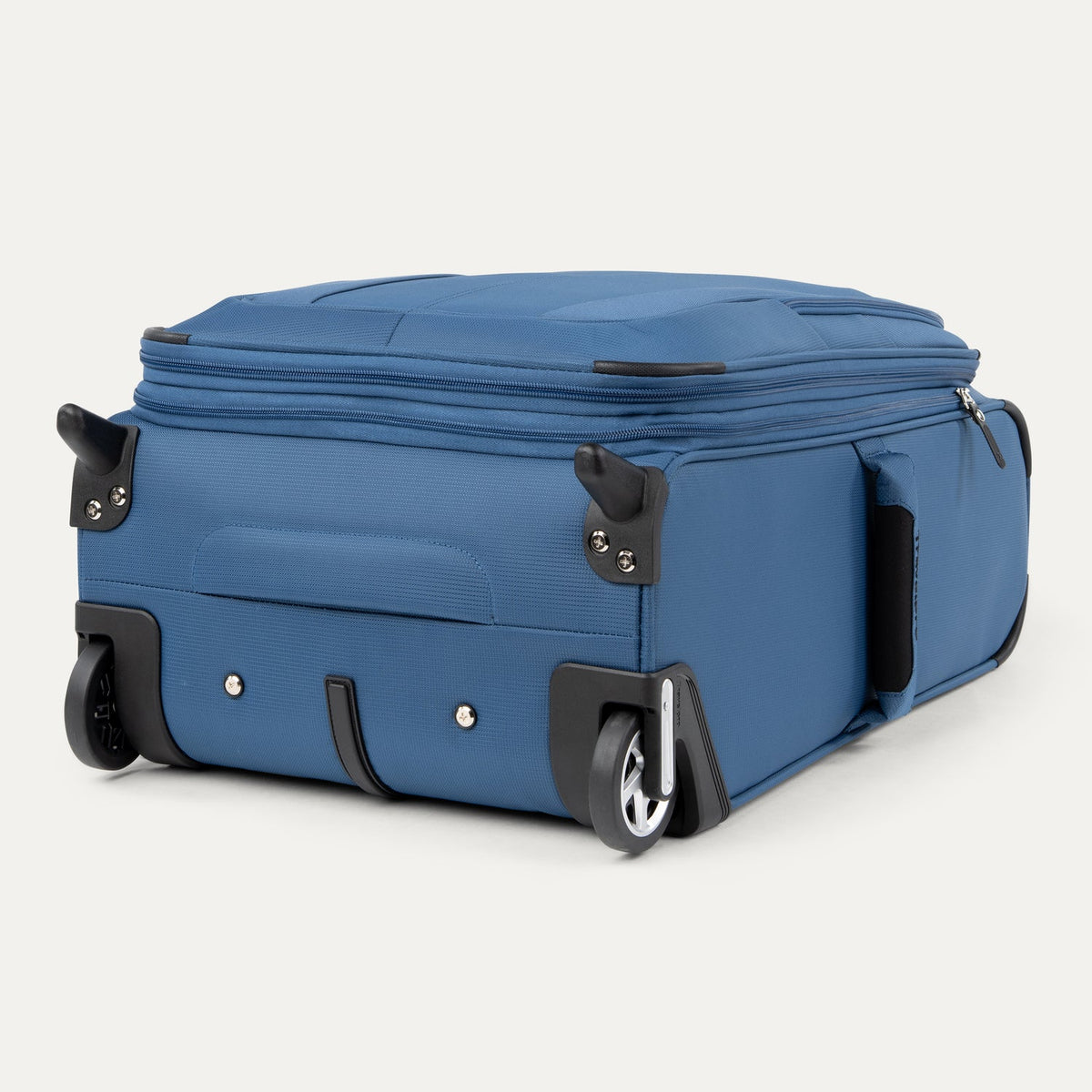 Travelpro Maxlite 5 Carry-On Rollaboard Luggage