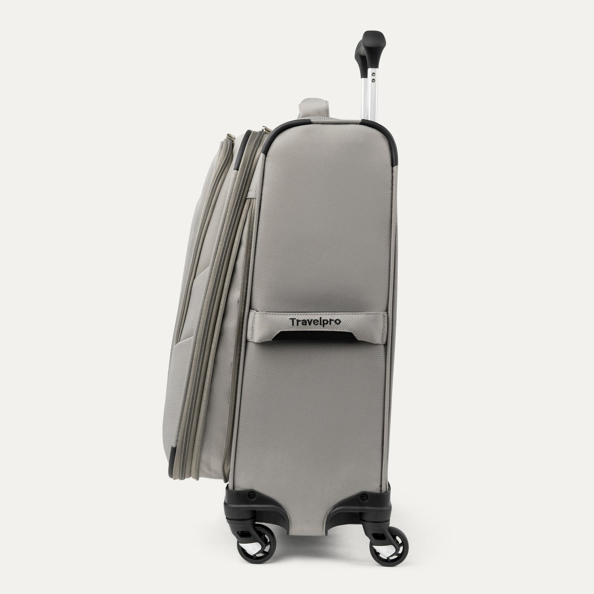 Travelpro Maxlite 5 Carry-On / Medium Check-In Luggage Set