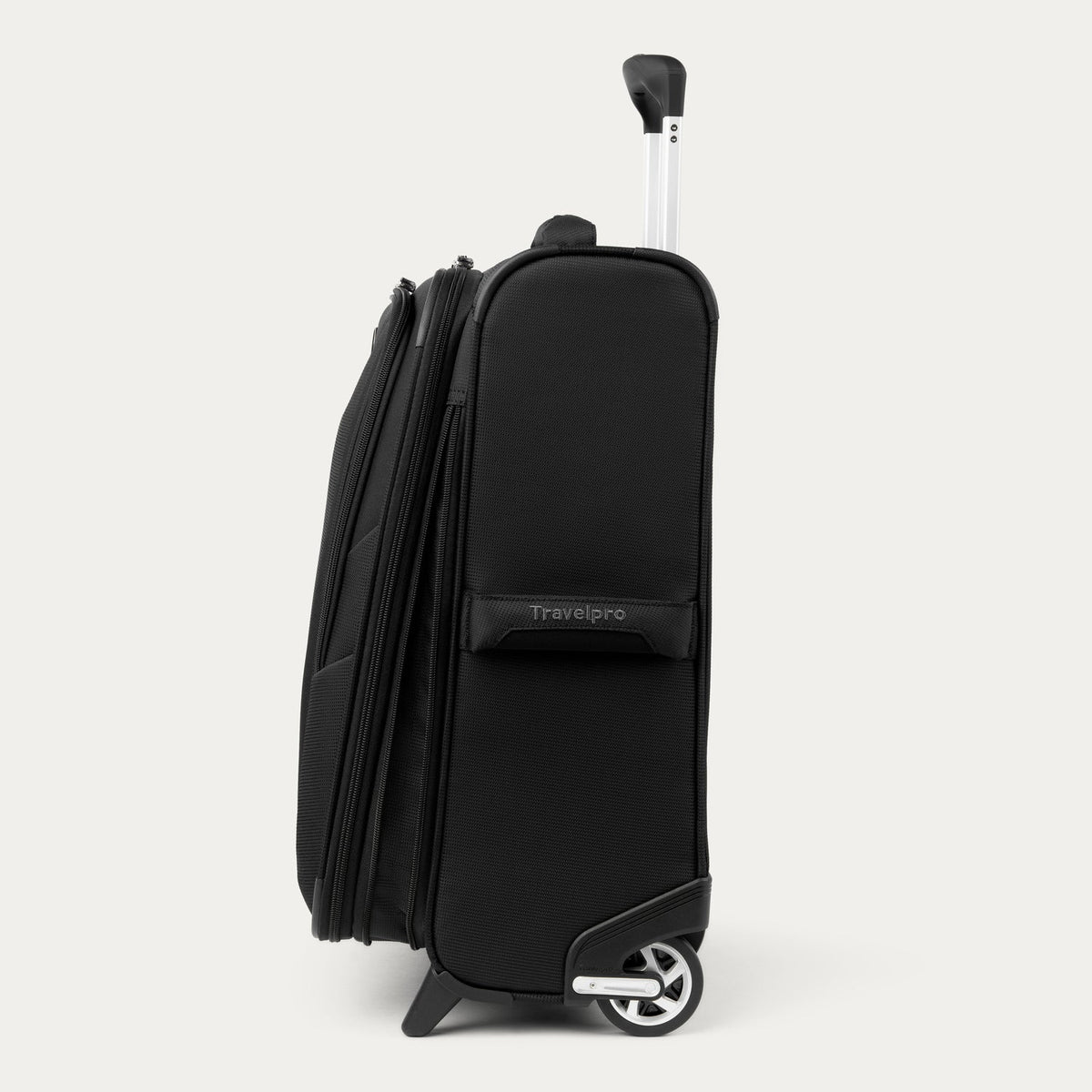 Travelpro Maxlite 5 International Carry-On Rollaboard Luggage