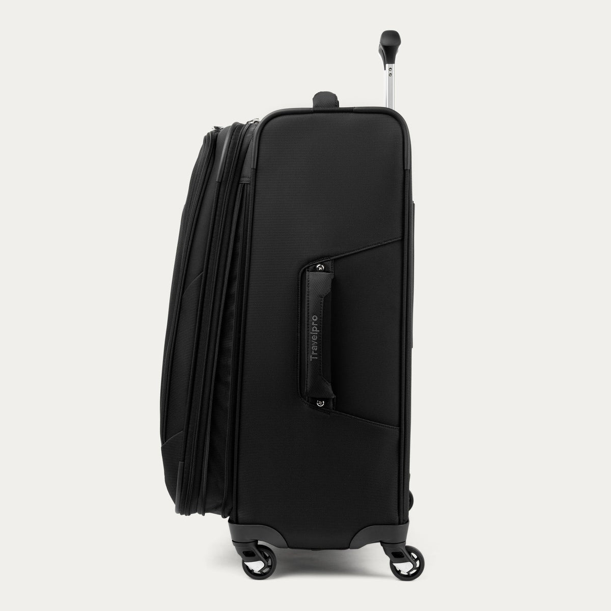 Travelpro Maxlite 5 Medium Check-In Spinner Luggage