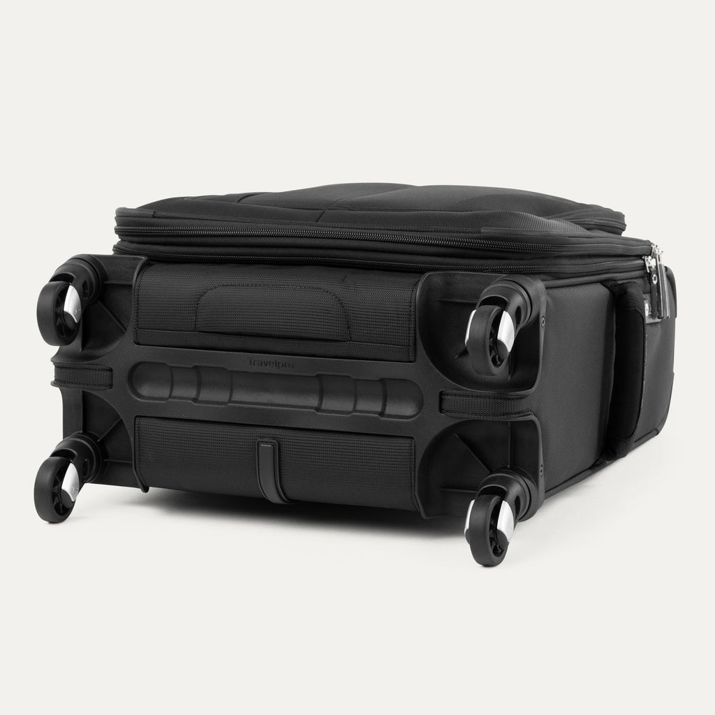 Travelpro Maxlite 5 International Carry-On Spinner Luggage
