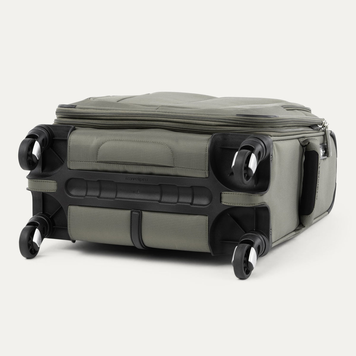 Travelpro Maxlite 5 International Carry-On Spinner Luggage