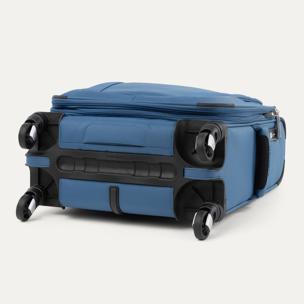 Travelpro Maxlite 5 International Carry-On Spinner Luggage