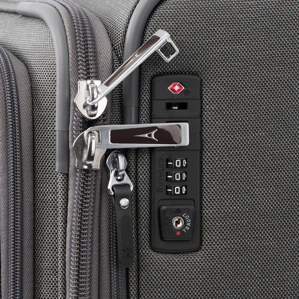 Travelpro Platinum Elite Carry-On / Medium Check-In Luggage Set