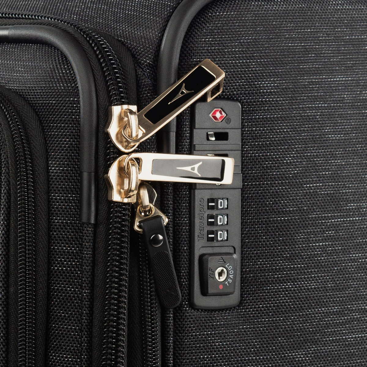Travelpro Platinum Elite Large Check-In Spinner Luggage