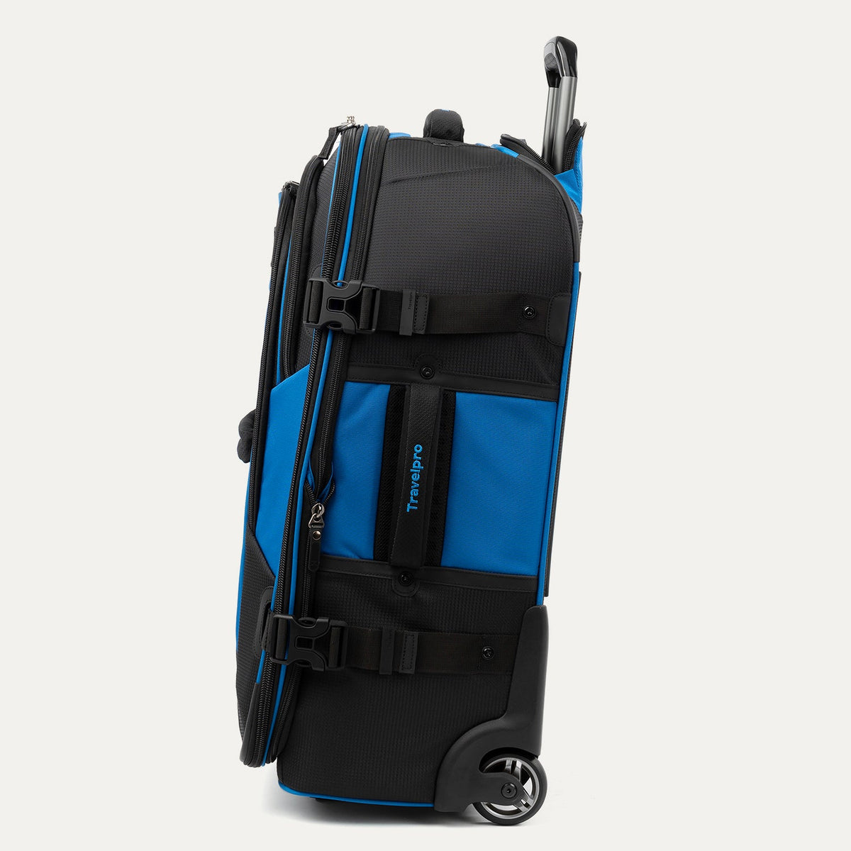 Travelpro Bold Medium Check-In Rollaboard Luggage