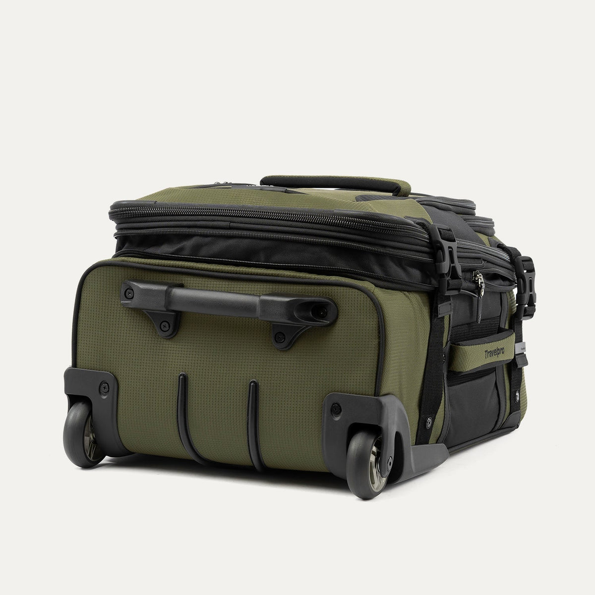 Travelpro Bold 22-Inch / 28-Inch Rollaboard Luggage Set