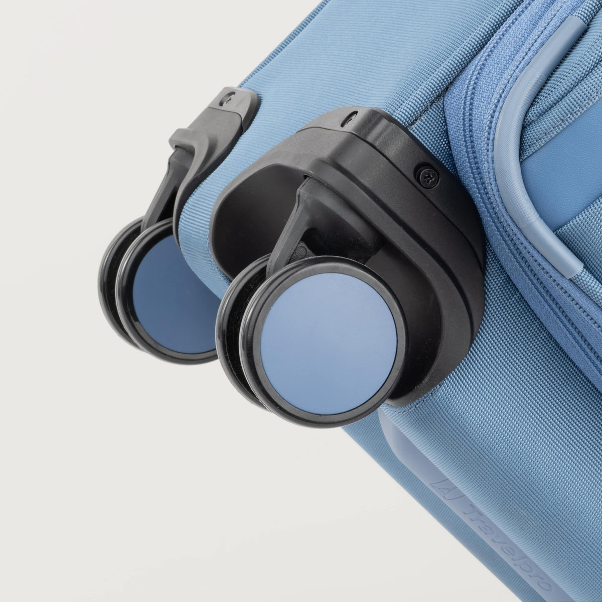 Travelpro VersaPack+ Carry-On / Medium Check-In Luggage Set