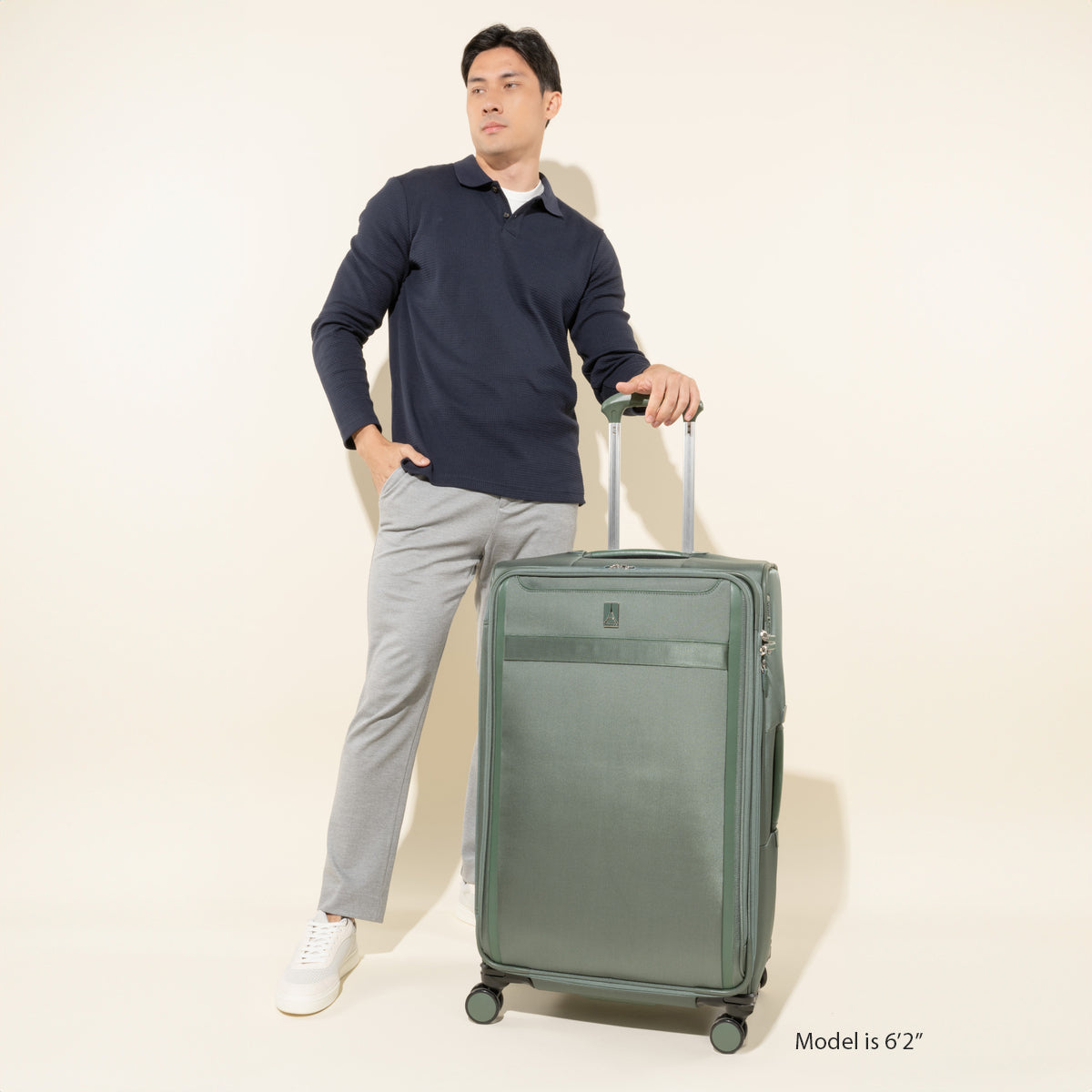 Travelpro VersaPack+ Large Check-In Spinner Luggage