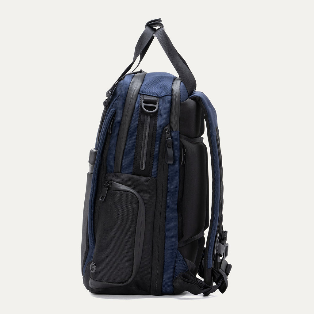 Travelpro Altitude Medium Expandable Laptop Backpack 25-30L - Final Sale