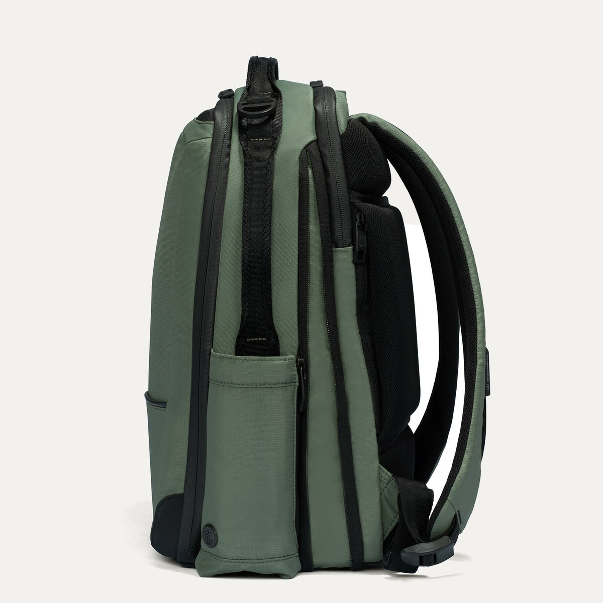Travelpro Altitude Slim Expandable Laptop Backpack 20-24L