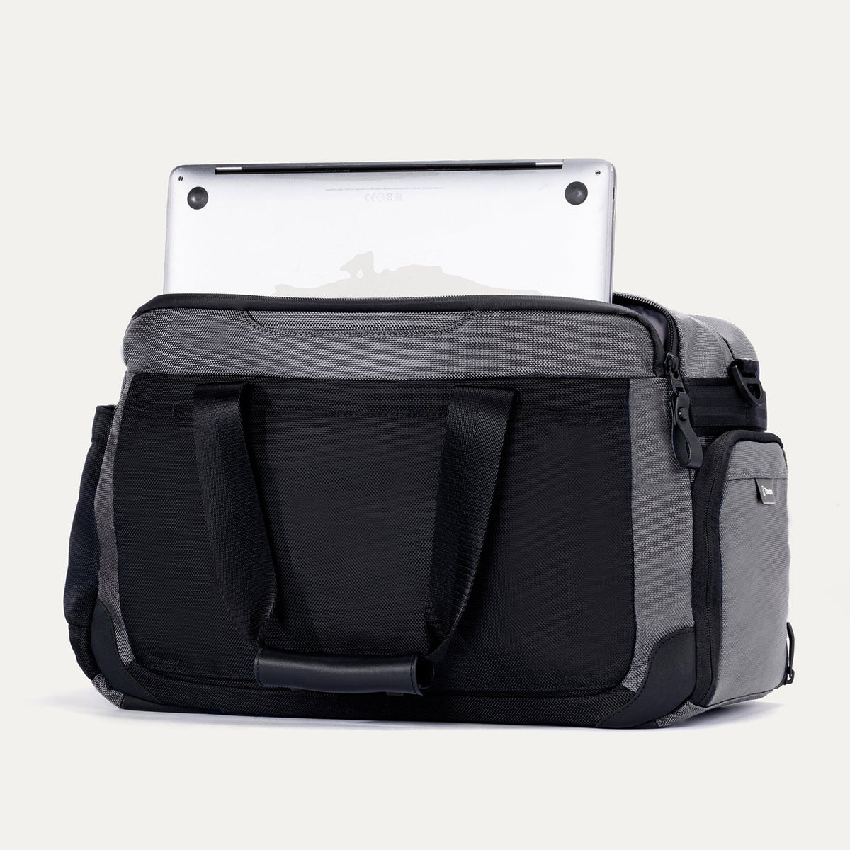 Travelpro Altitude Day-to-Day Duffel
