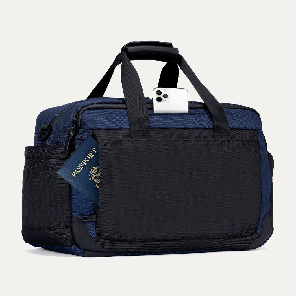 Travelpro Altitude Day-to-Day Duffel - Stellar Grey
