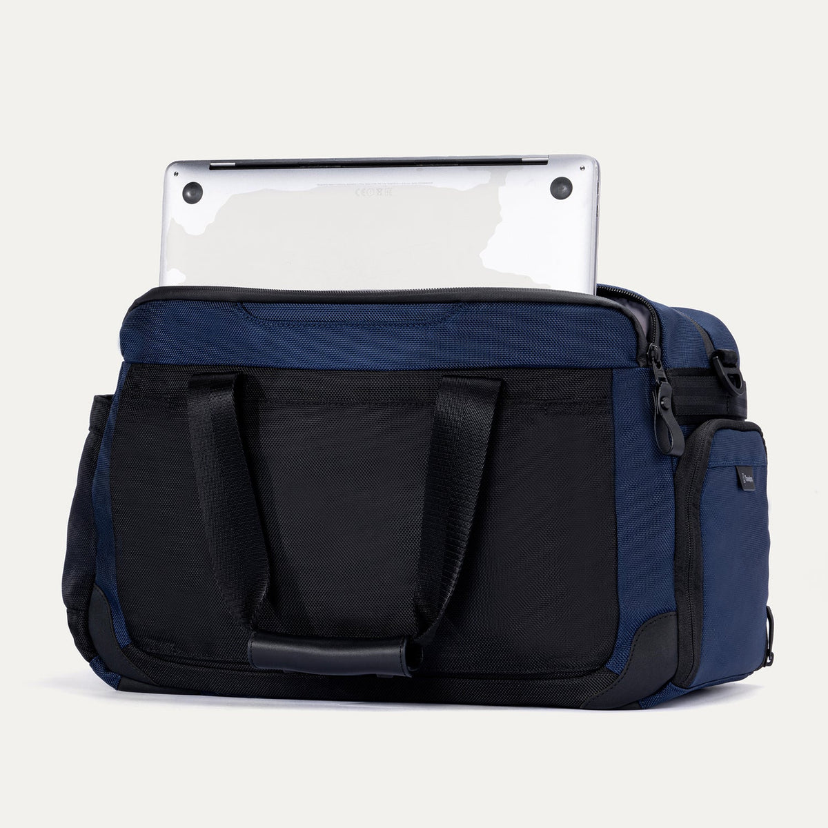 Travelpro Altitude Day-to-Day Duffel