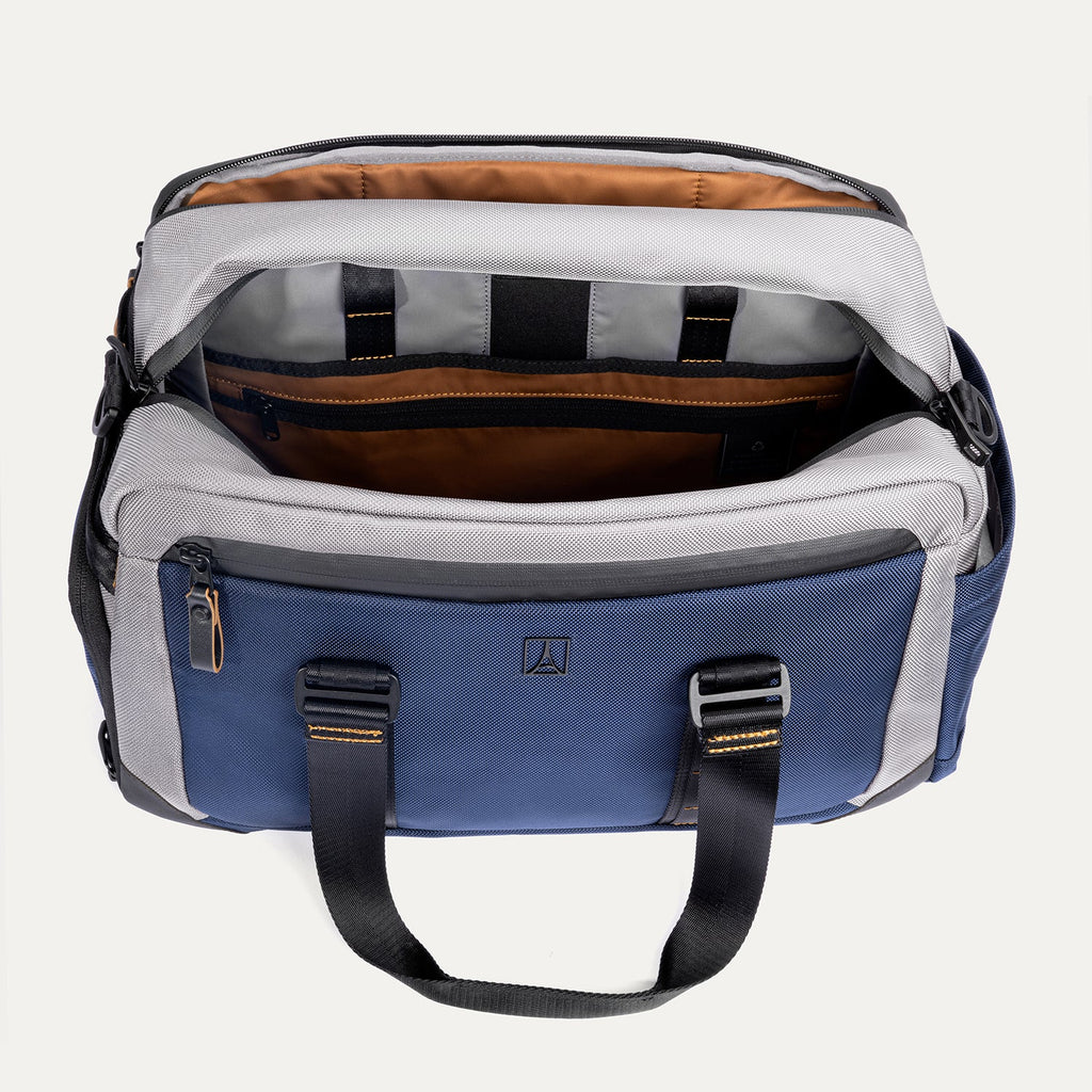 Travelpro Altitude Day-to-Day Duffel
