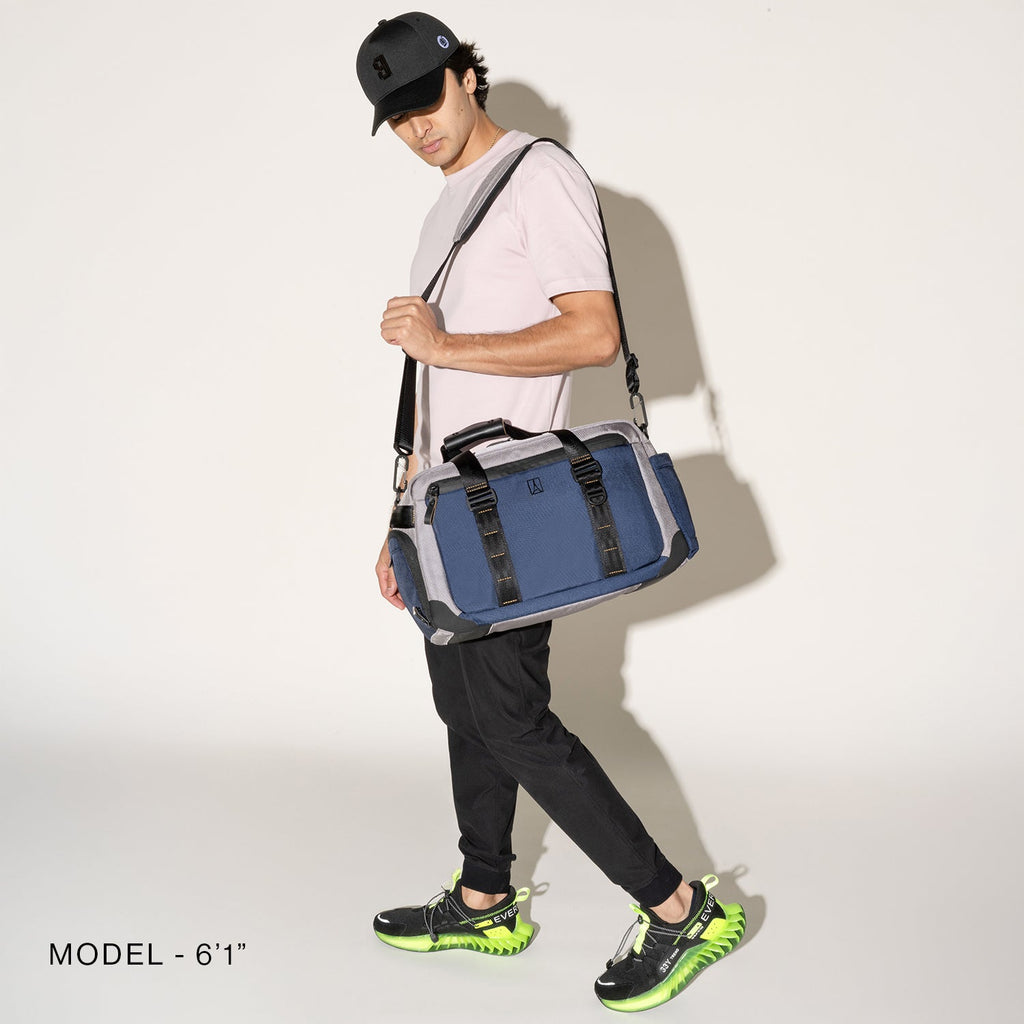 Travelpro Altitude Day-to-Day Duffel