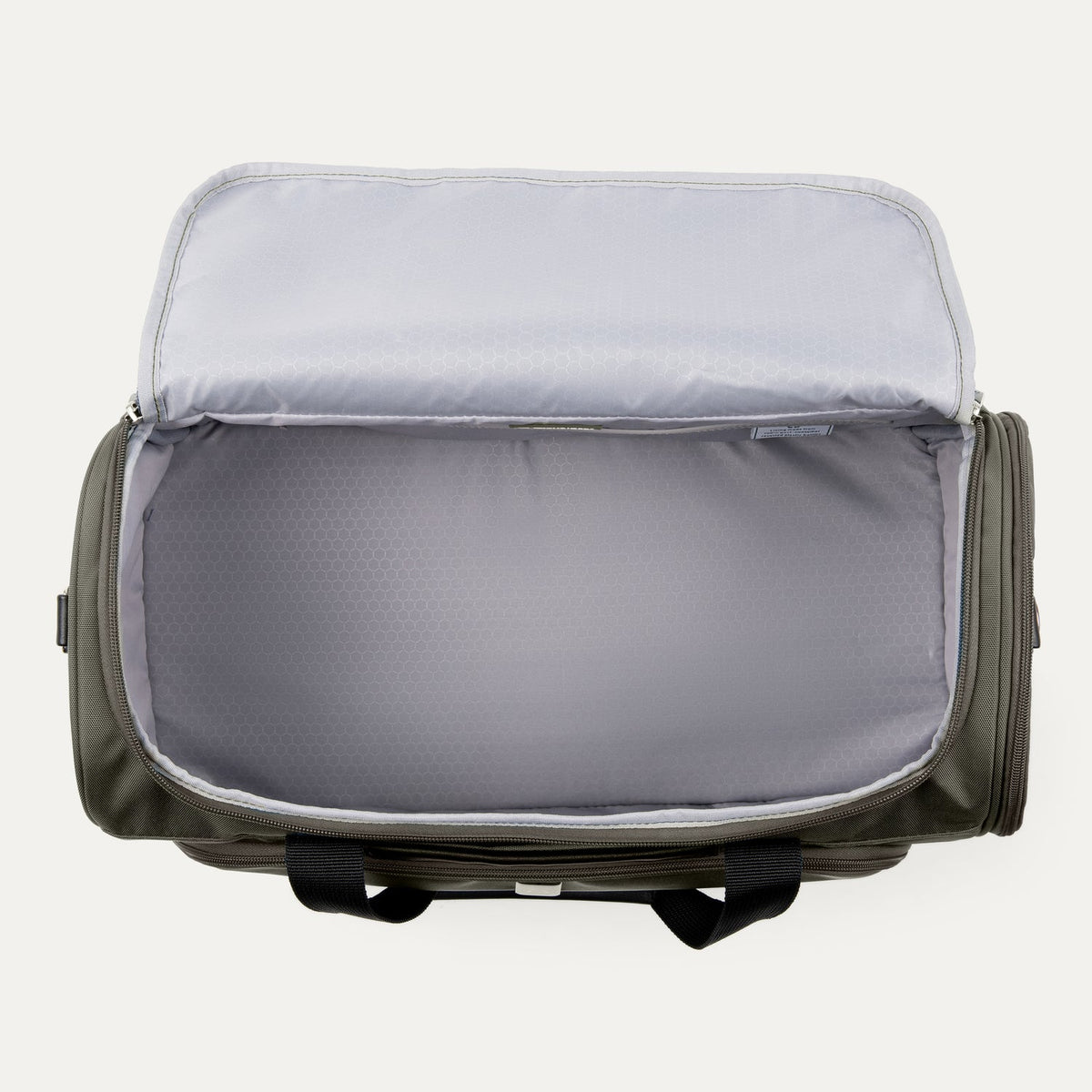 Travelpro Maxlite 5 Weekender Bag / Medium Check-In Luggage Set