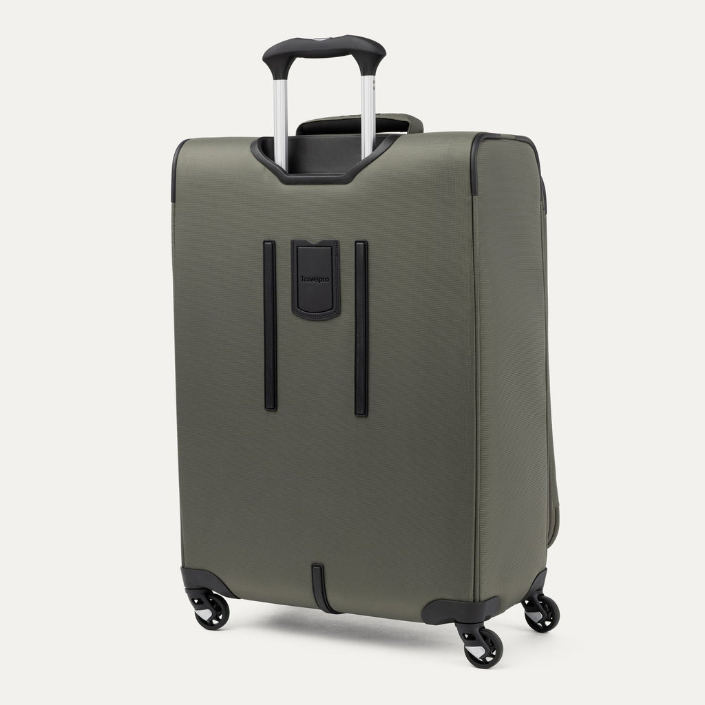 Travelpro Maxlite 5 Weekender Bag / Medium Check-In Luggage Set