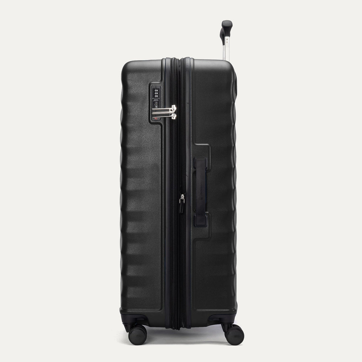 Travelpro Maxlite Air V2 Carry-On / Medium / Large Luggage Set