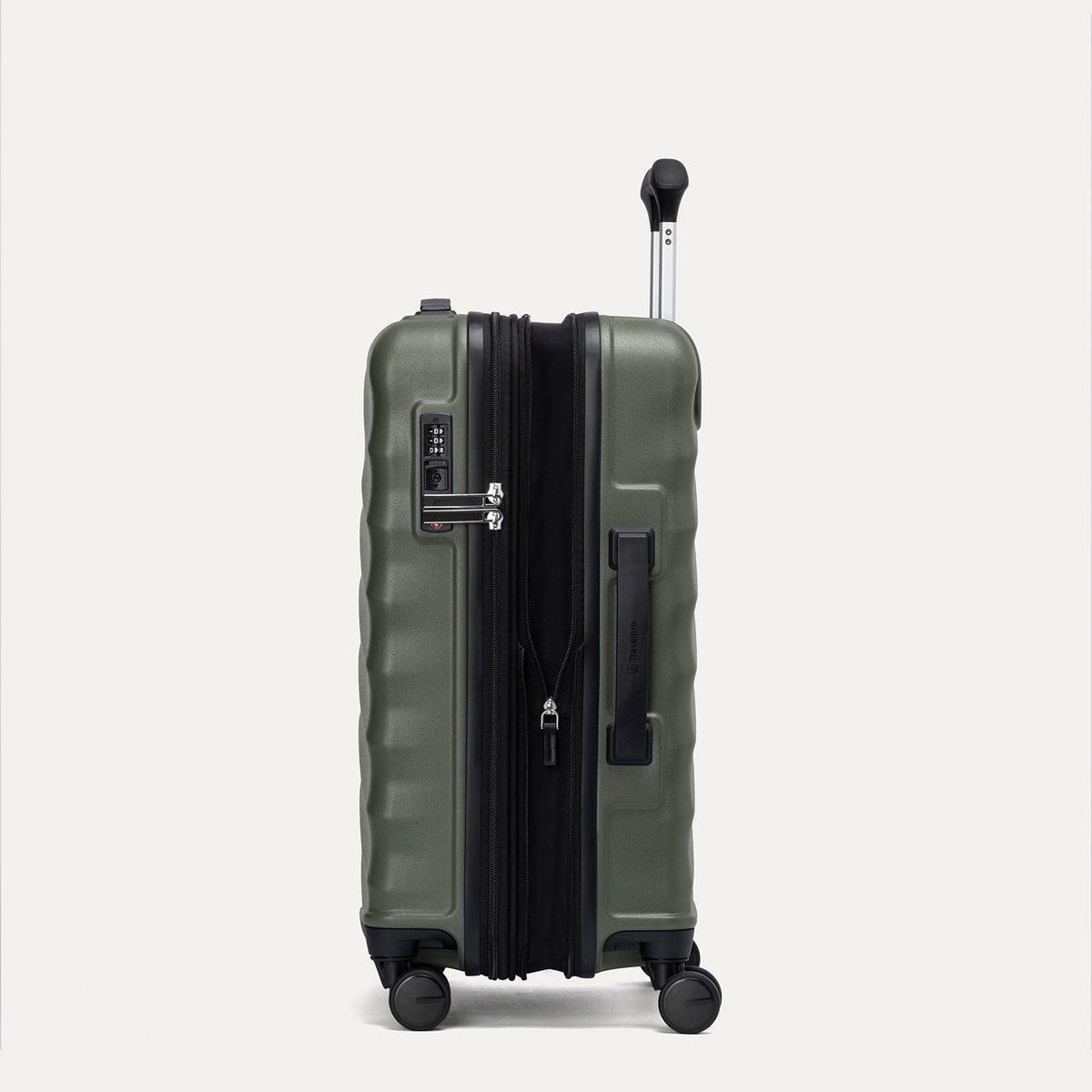 Travelpro Maxlite Air V2 Compact Carry-On / Medium Check-In Luggage Set