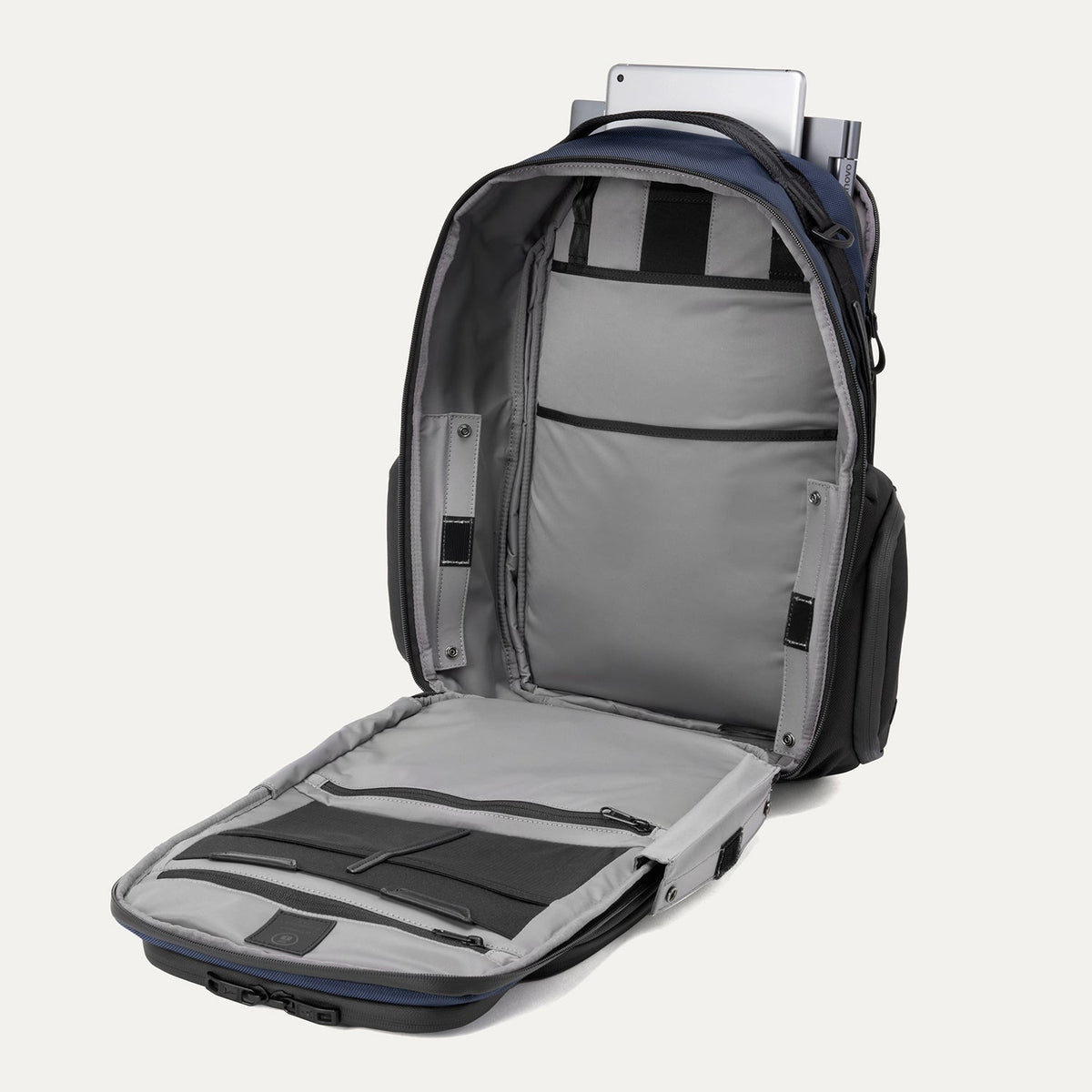 Travelpro Crew Classic Medium Check-In Spinner / Travelpro Altitude Large Backpack Luggage Set