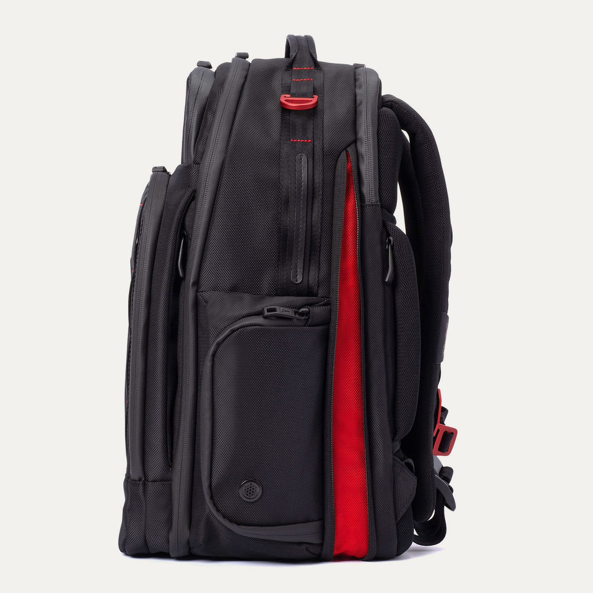 Travelpro Platinum Elite Carry-On / Travelpro Altitude Large Backpack Luggage Set