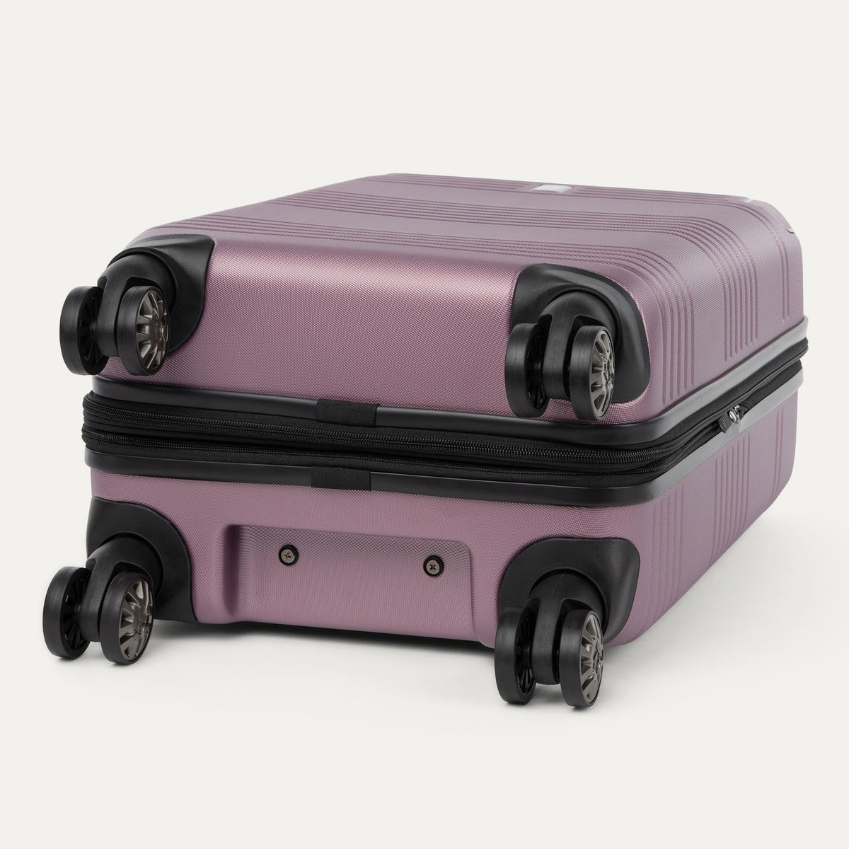Travelpro Roundtrip Carry-On / Medium Check-In Hardside Luggage Set