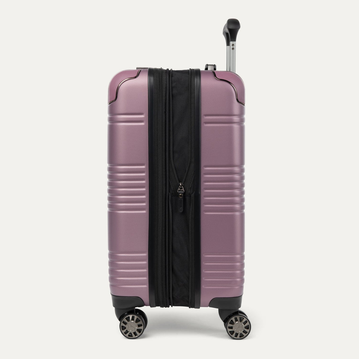Travelpro Roundtrip Carry-On / Medium Check-In Hardside Luggage Set