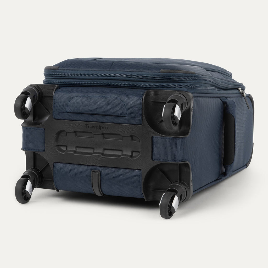 Travelpro Maxlite 5 Carry-On / Medium / Large Luggage Set