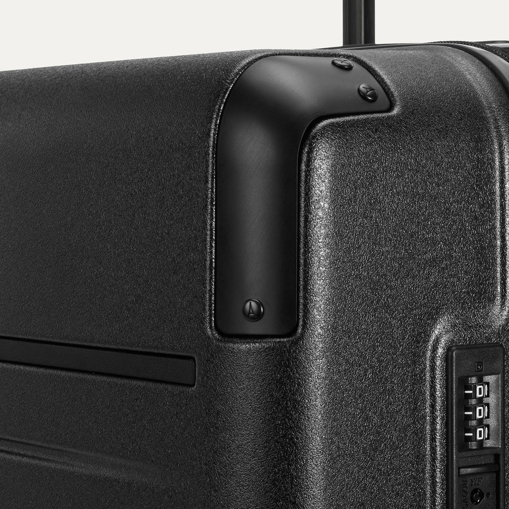 Travelpro Platinum Elite Large Check-In Hardside Spinner Luggage